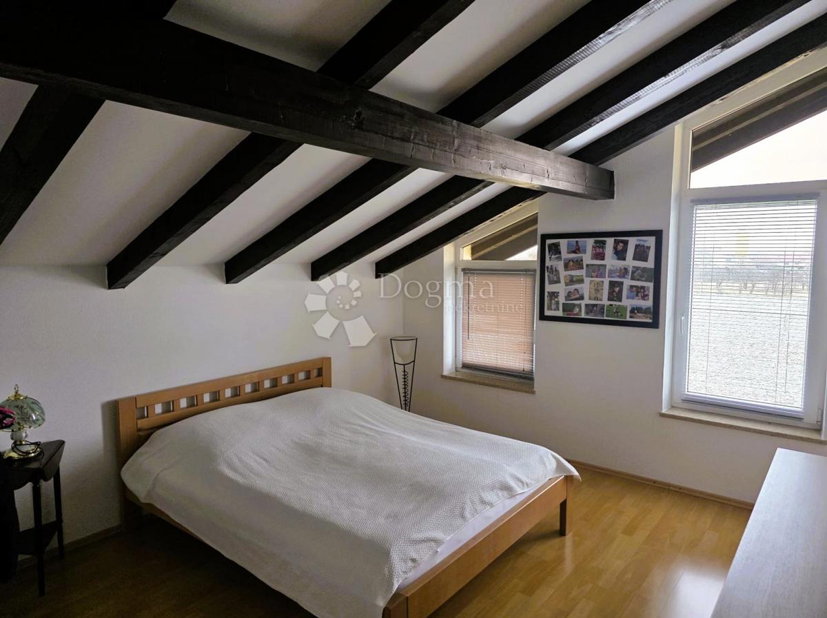 Casa Gašinci, Satnica Đakovačka, 138m2