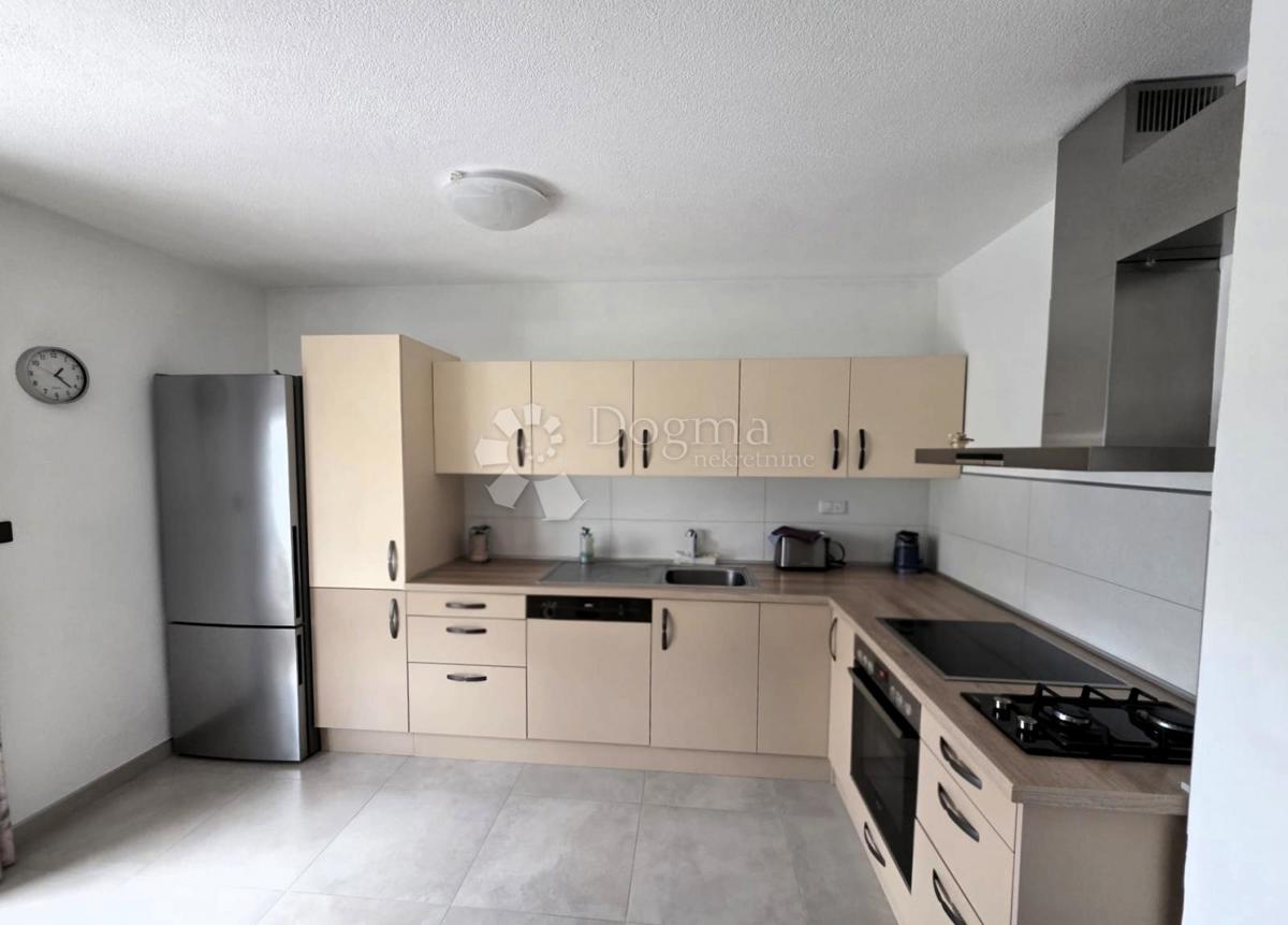 Casa Gašinci, Satnica Đakovačka, 138m2