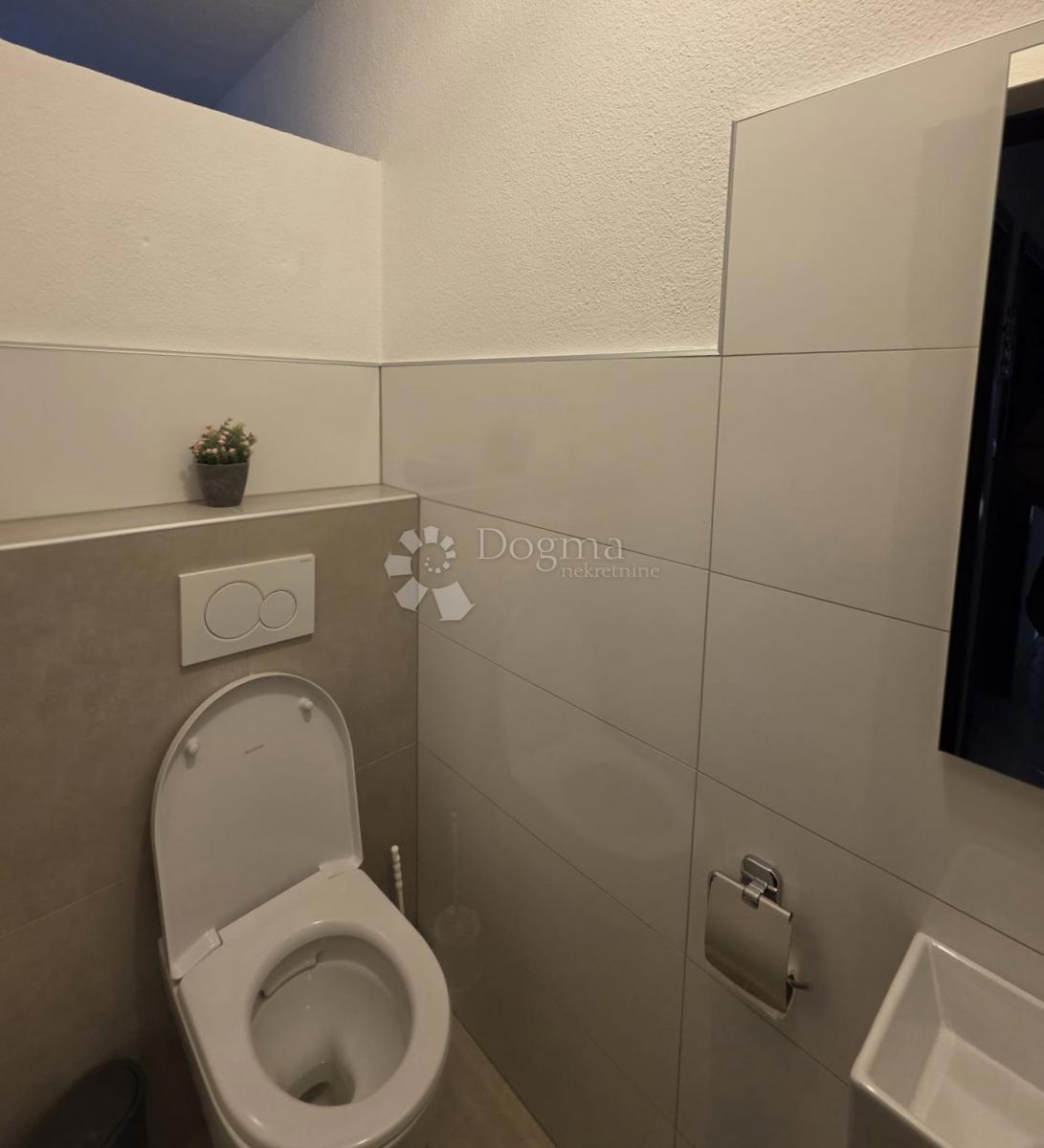 Casa Gašinci, Satnica Đakovačka, 138m2