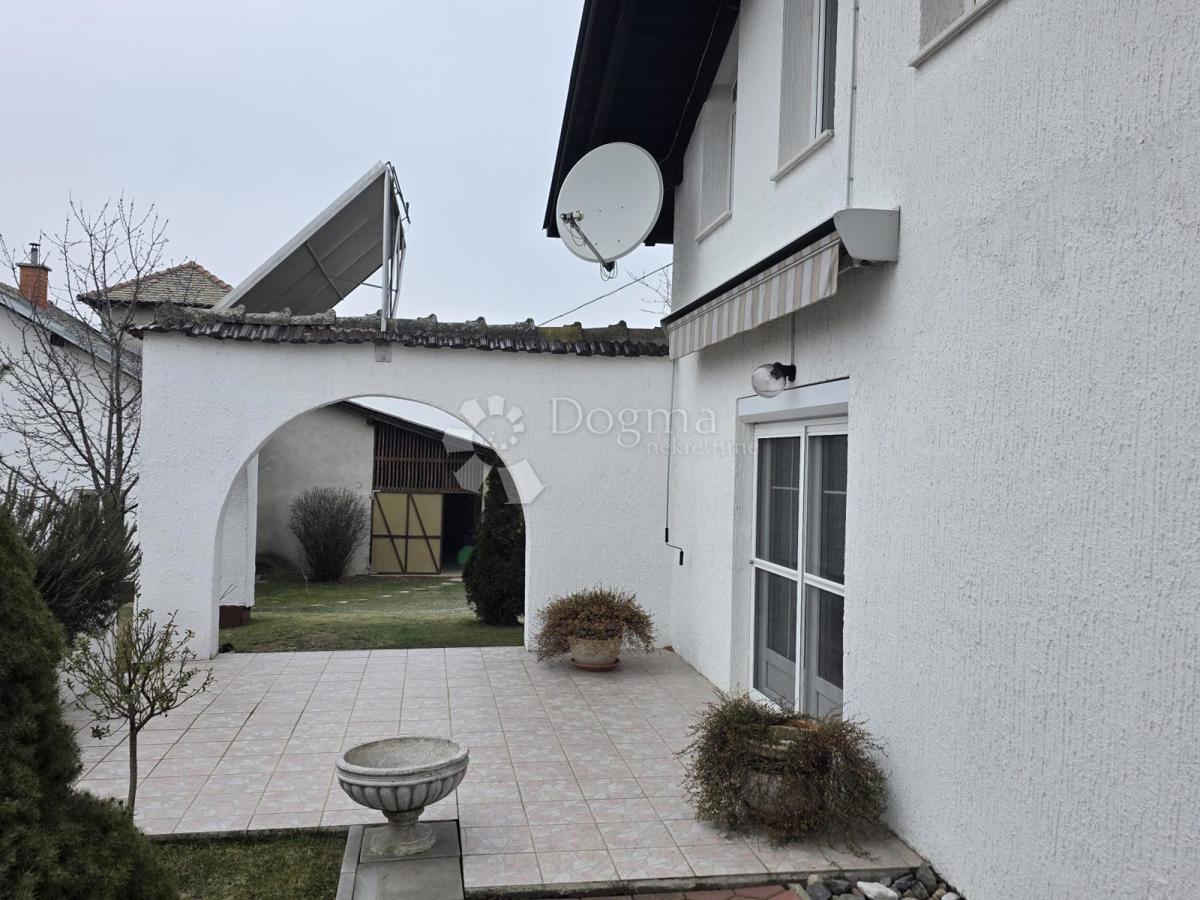 Casa Gašinci, Satnica Đakovačka, 138m2