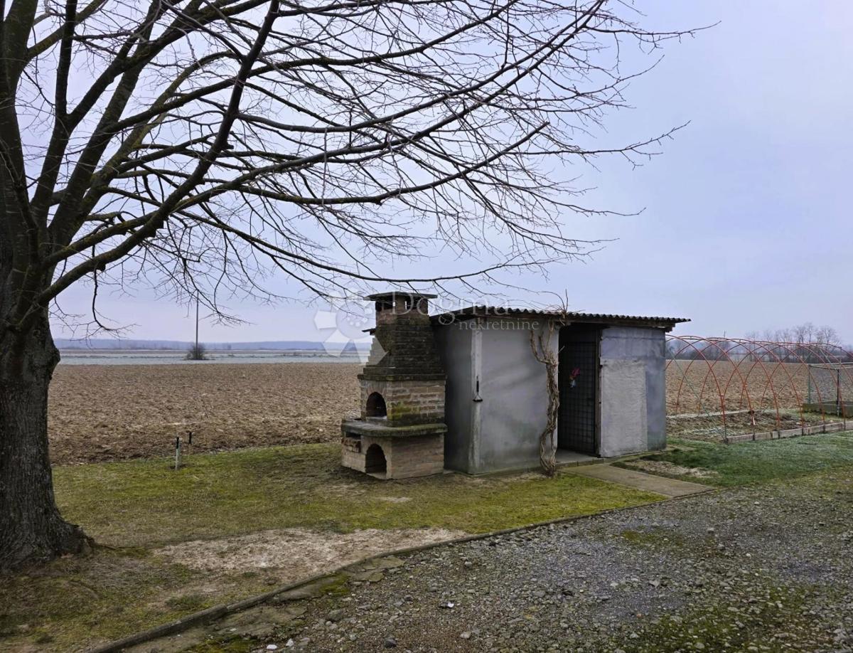 Casa Gašinci, Satnica Đakovačka, 138m2