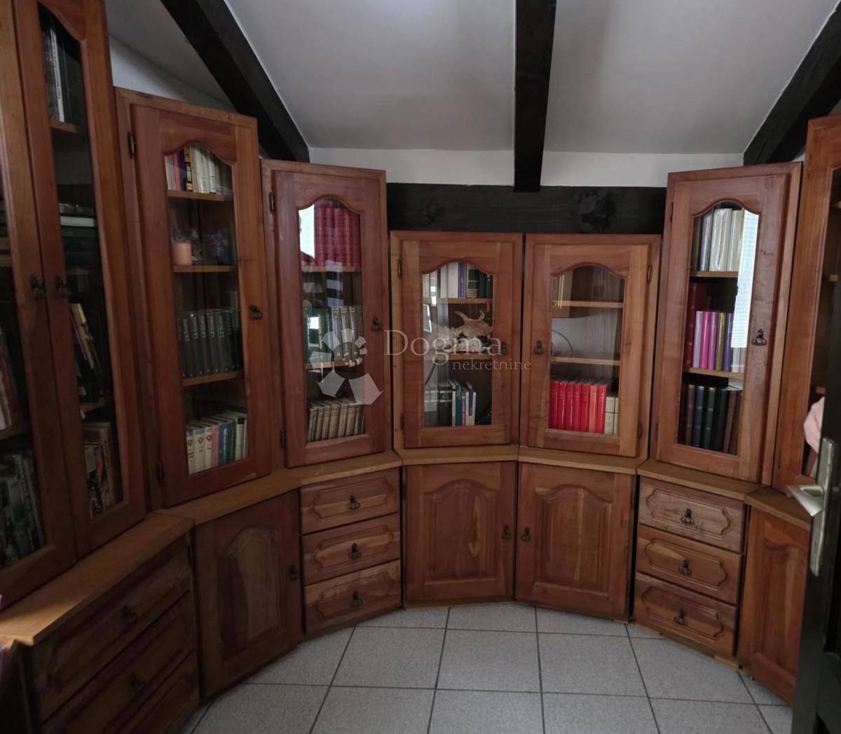 Casa Gašinci, Satnica Đakovačka, 138m2