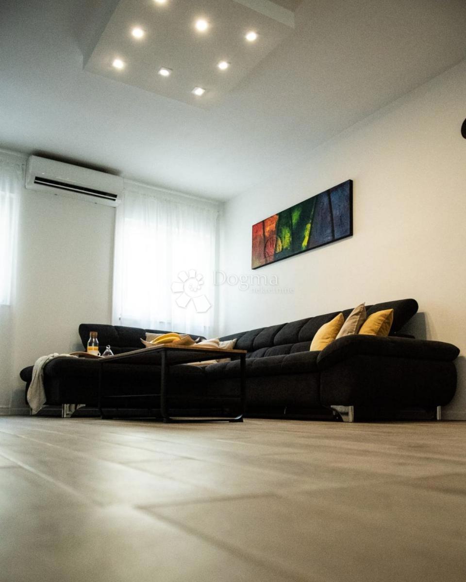 Allogio Poluotok, Zadar, 72m2