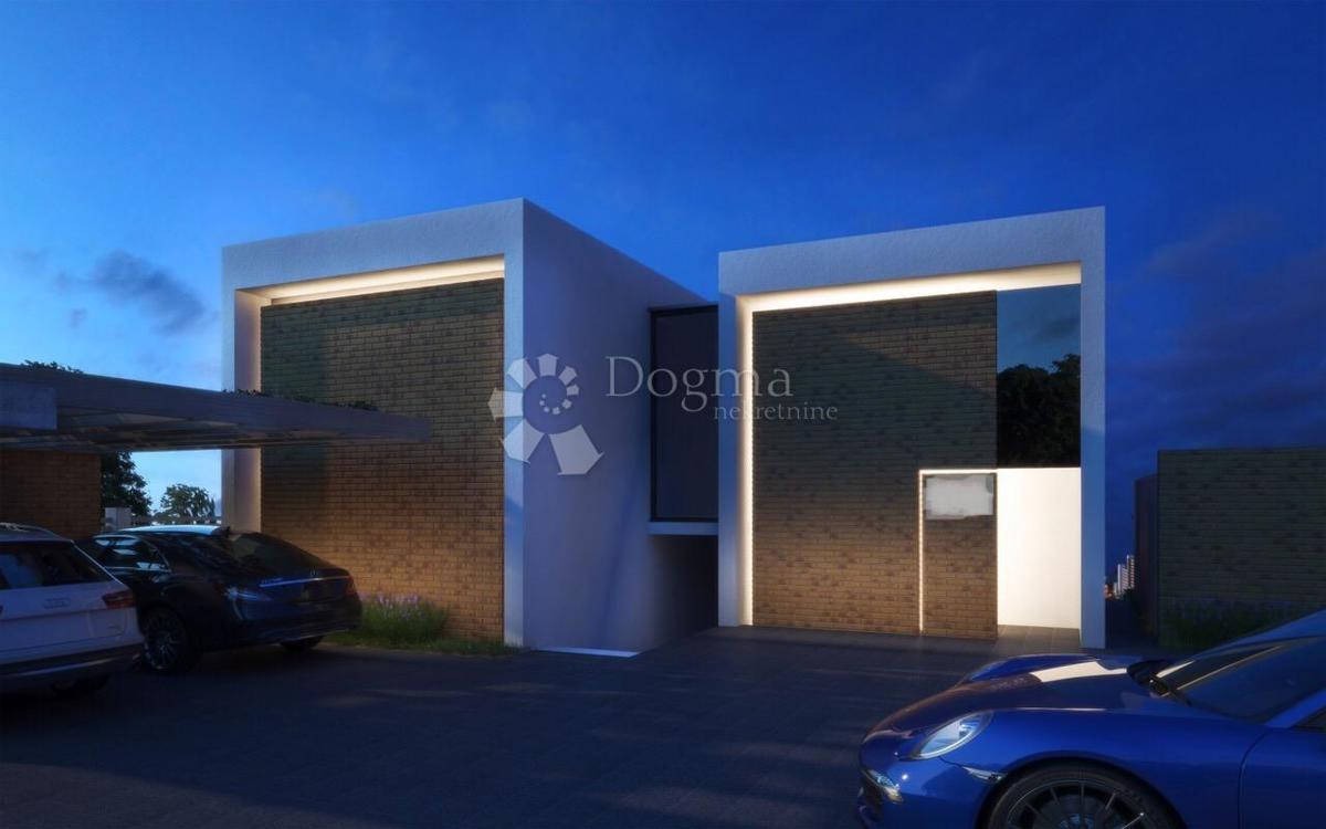 Terreno edificabile Raslina, Šibenik - Okolica, 690m2