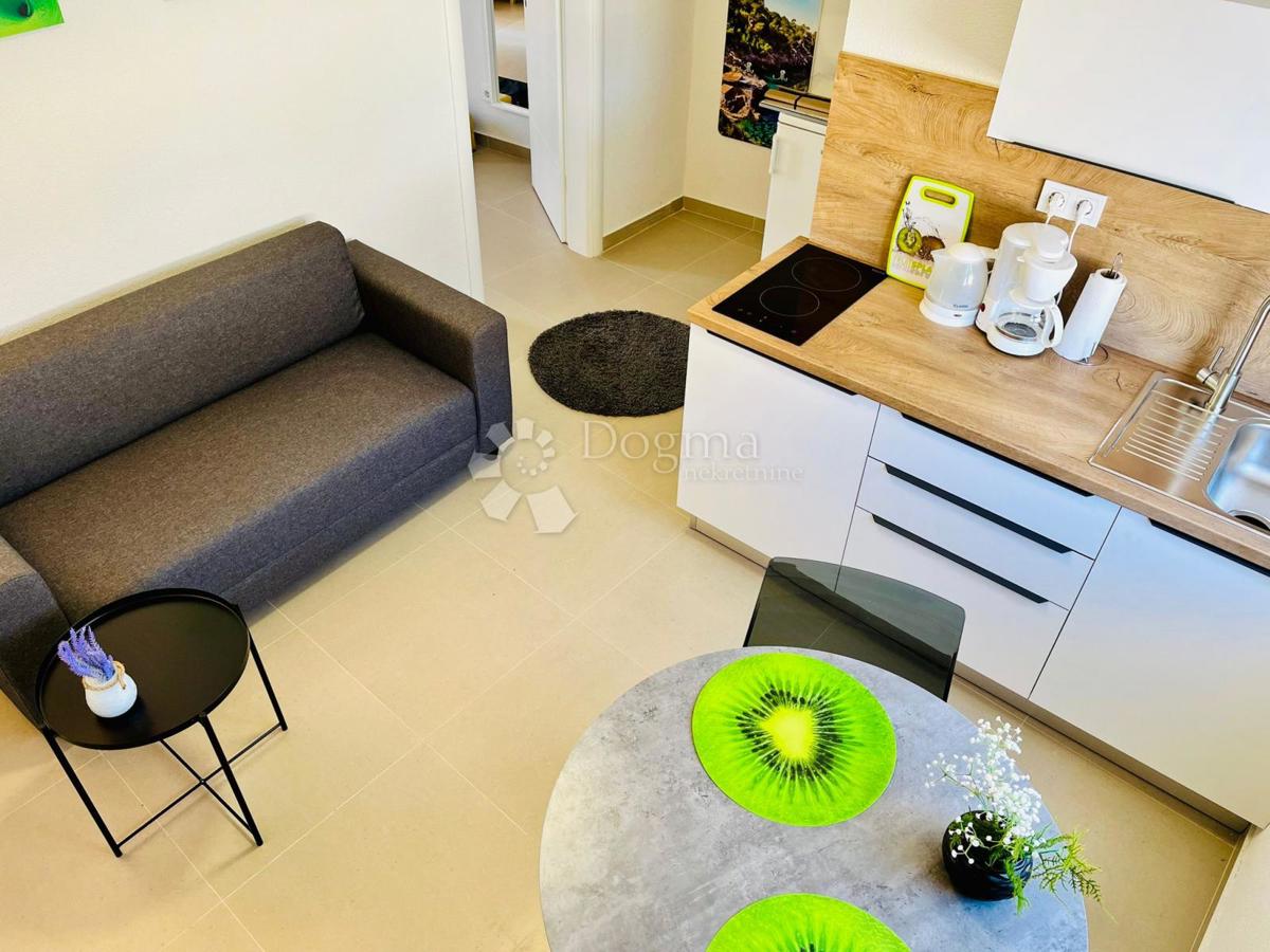 Casa Rogoznica, 195m2