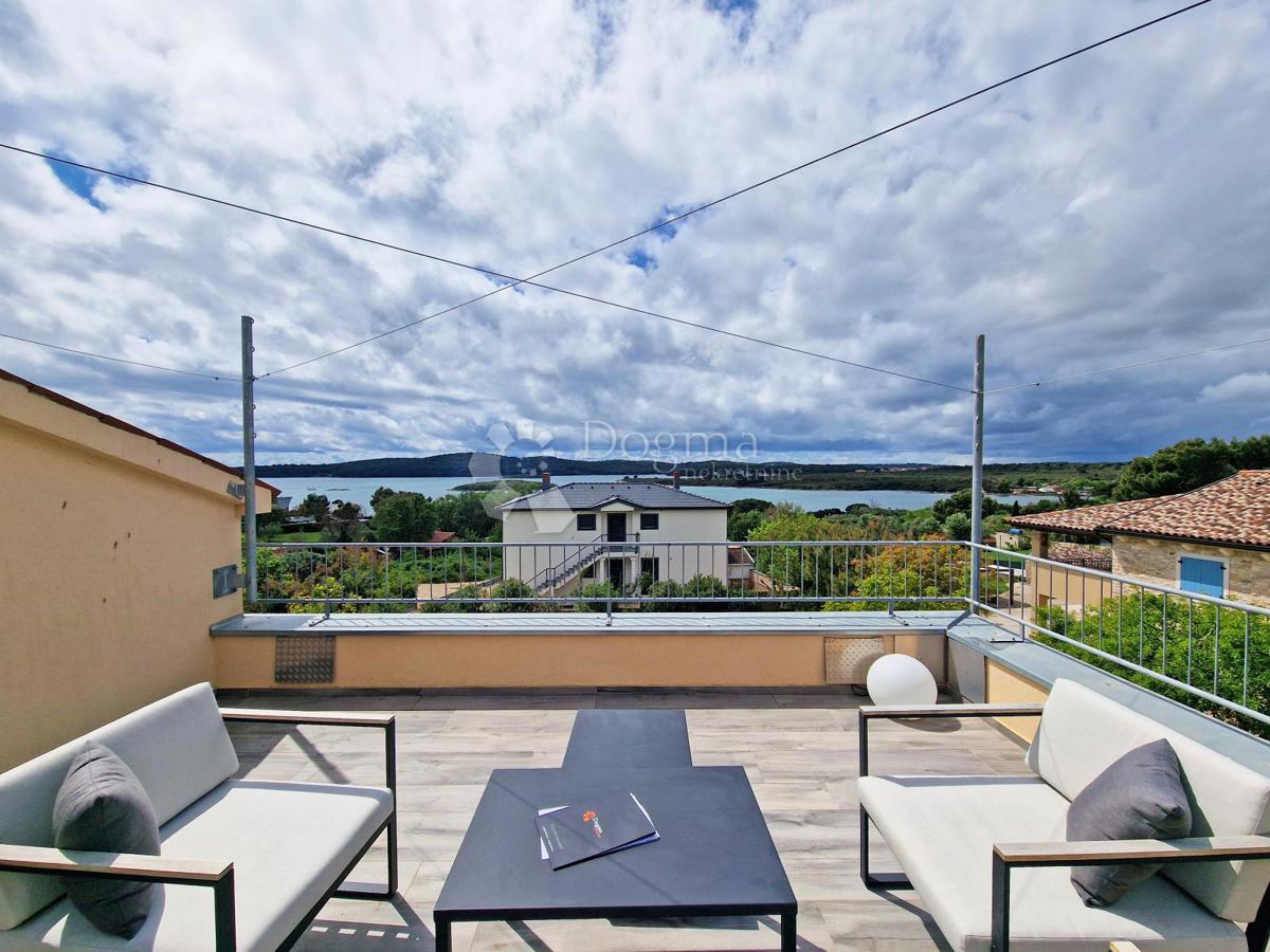 INCANTEVOLE CASA IN PIETRA A 200 M DAL MARE CON VISTA! ESCLUSIVO