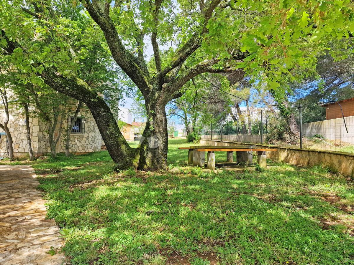 INCANTEVOLE CASA IN PIETRA A 200 M DAL MARE CON VISTA! ESCLUSIVO