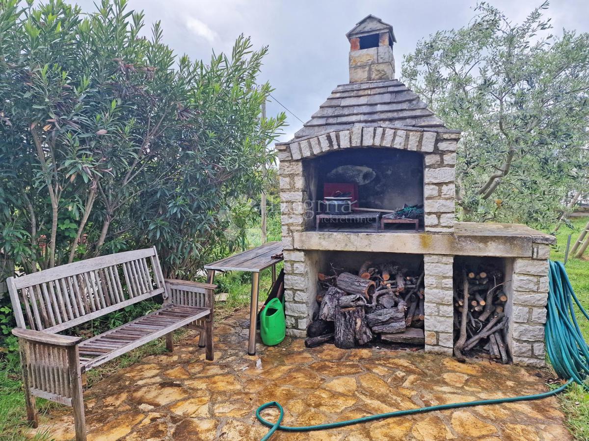 INCANTEVOLE CASA IN PIETRA A 200 M DAL MARE CON VISTA! ESCLUSIVO