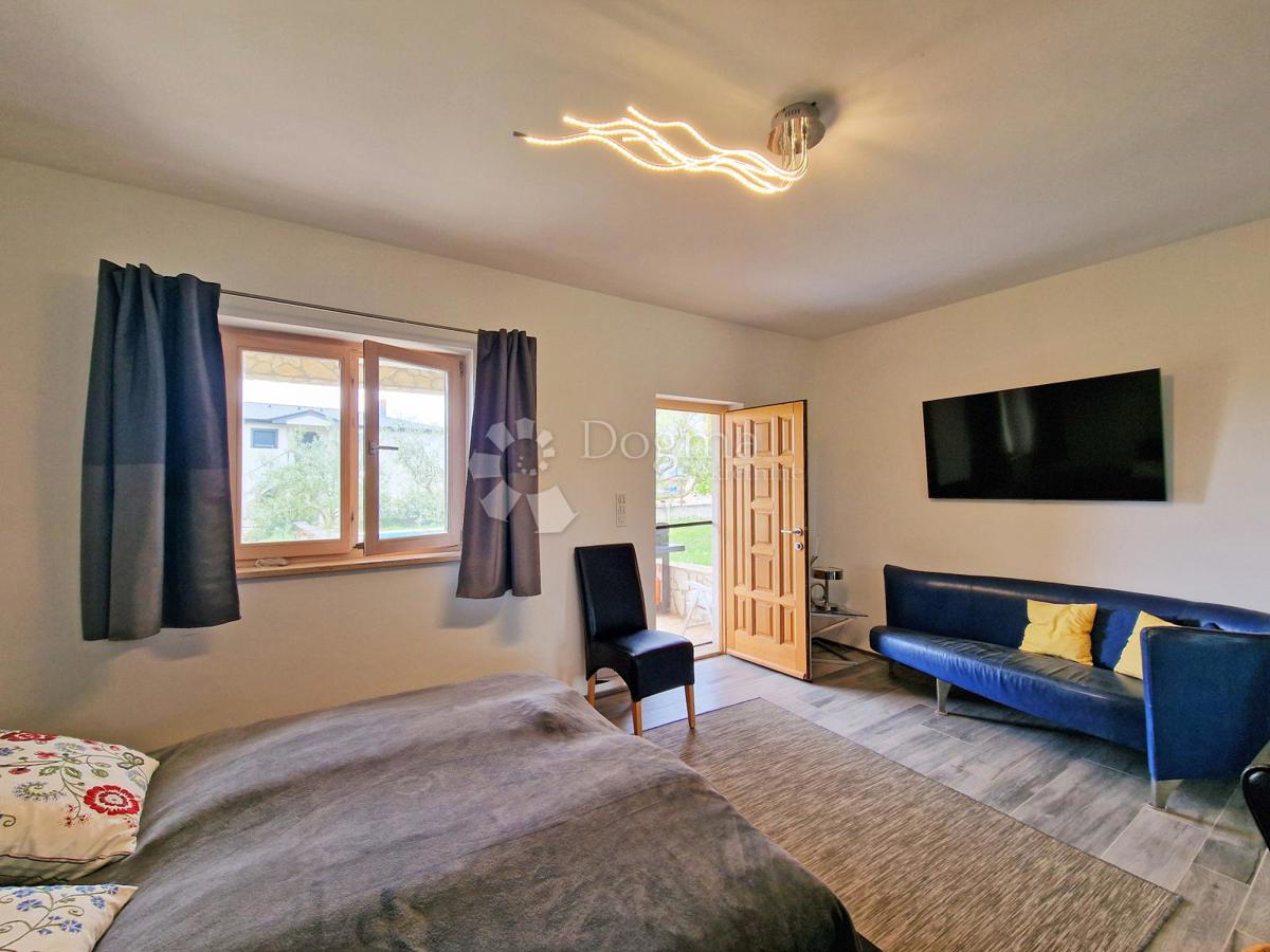 INCANTEVOLE CASA IN PIETRA A 200 M DAL MARE CON VISTA! ESCLUSIVO