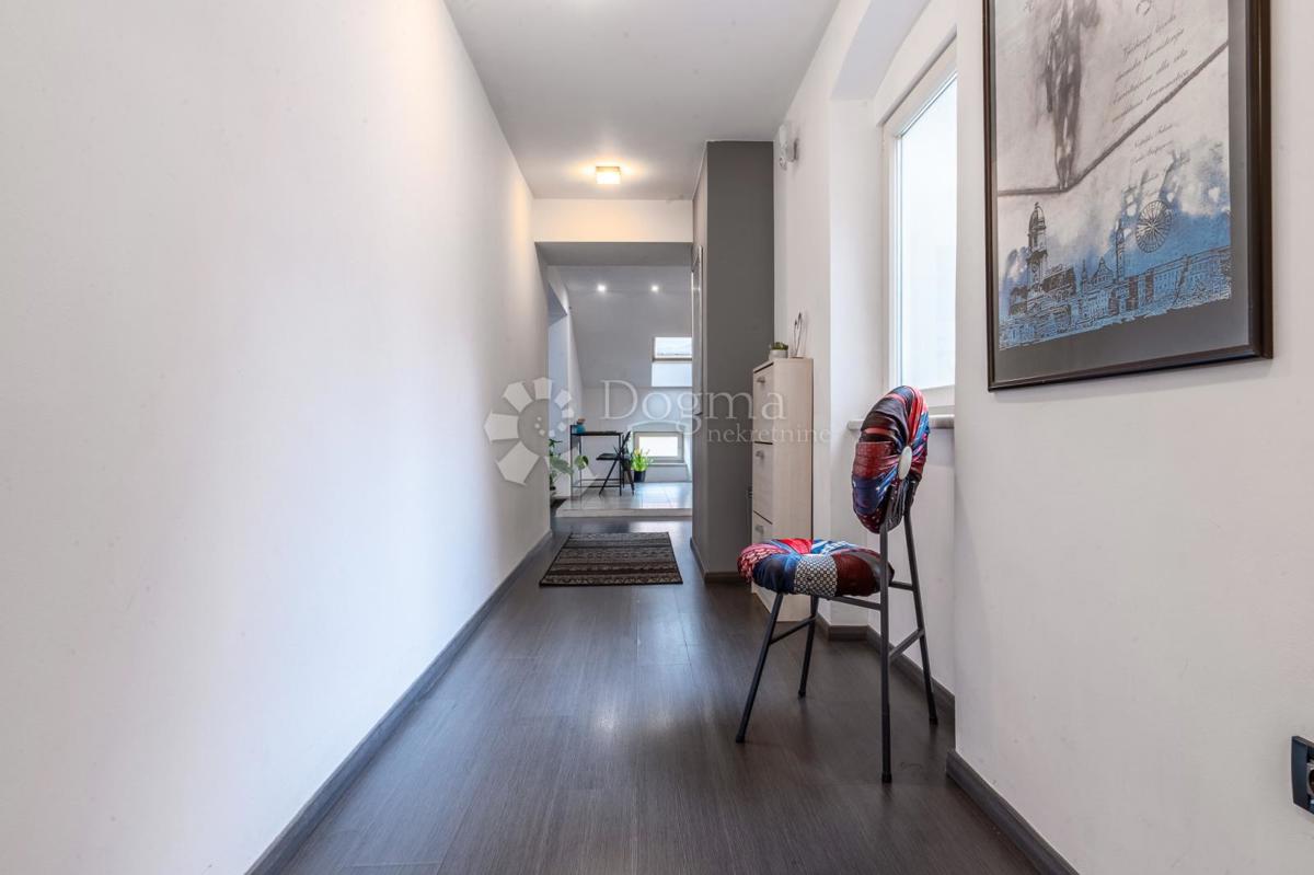 Allogio Centar, Rijeka, 85m2