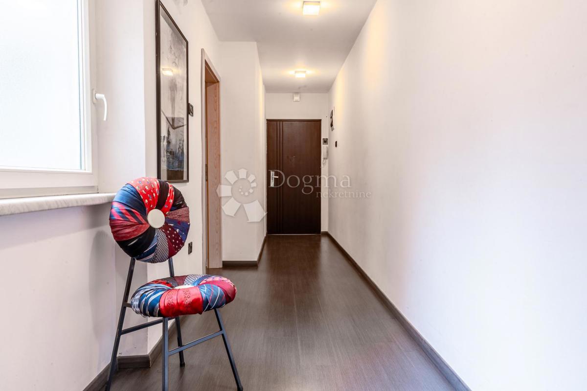 Allogio Centar, Rijeka, 85m2