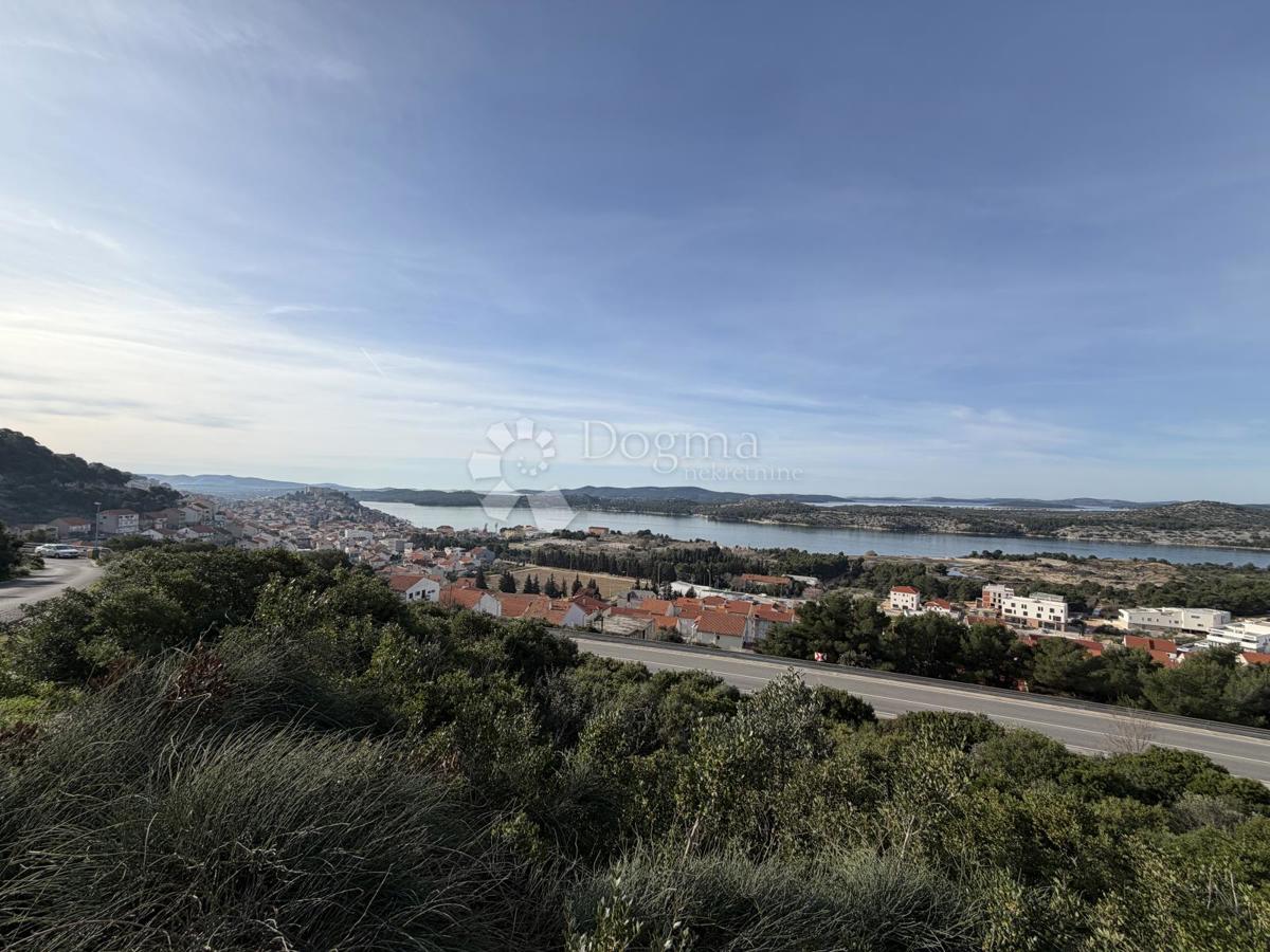 Terreno edificabile Crnica, Šibenik, 5.250m2