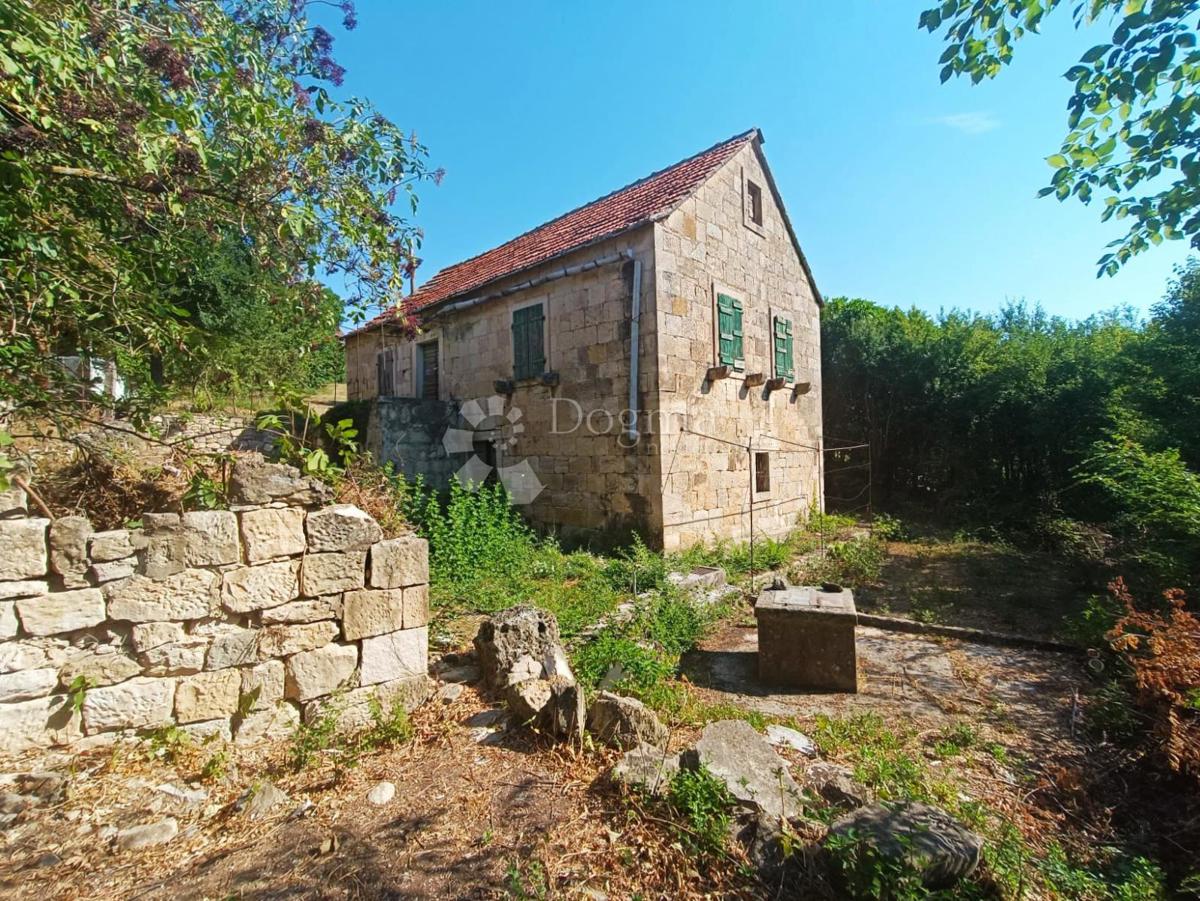 Casa Glavice, Sinj, 94m2