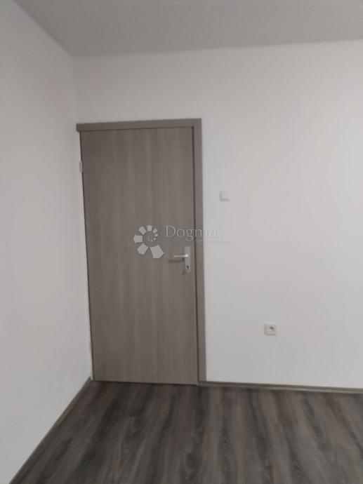 Allogio Jug II, Osijek, 33m2