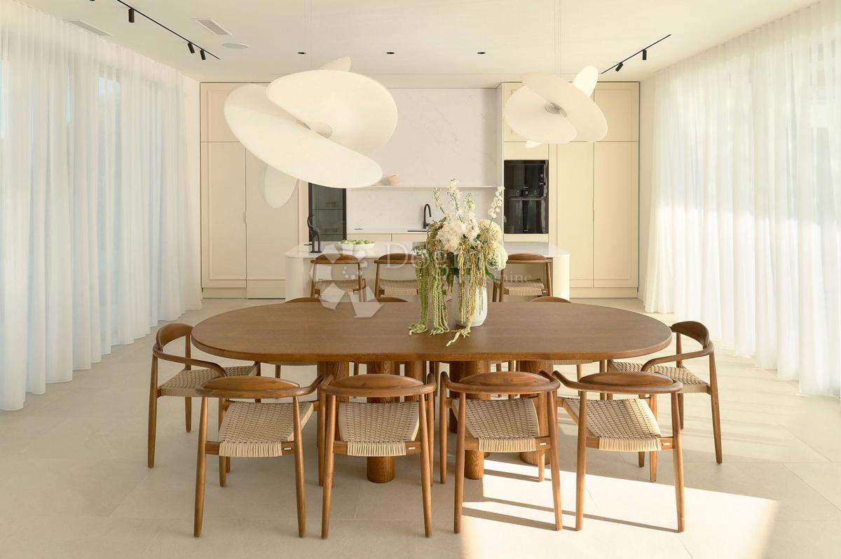 PRIMOŠTEN - UNA VILLA CHE TI LASCERÀ SENZA FIATO