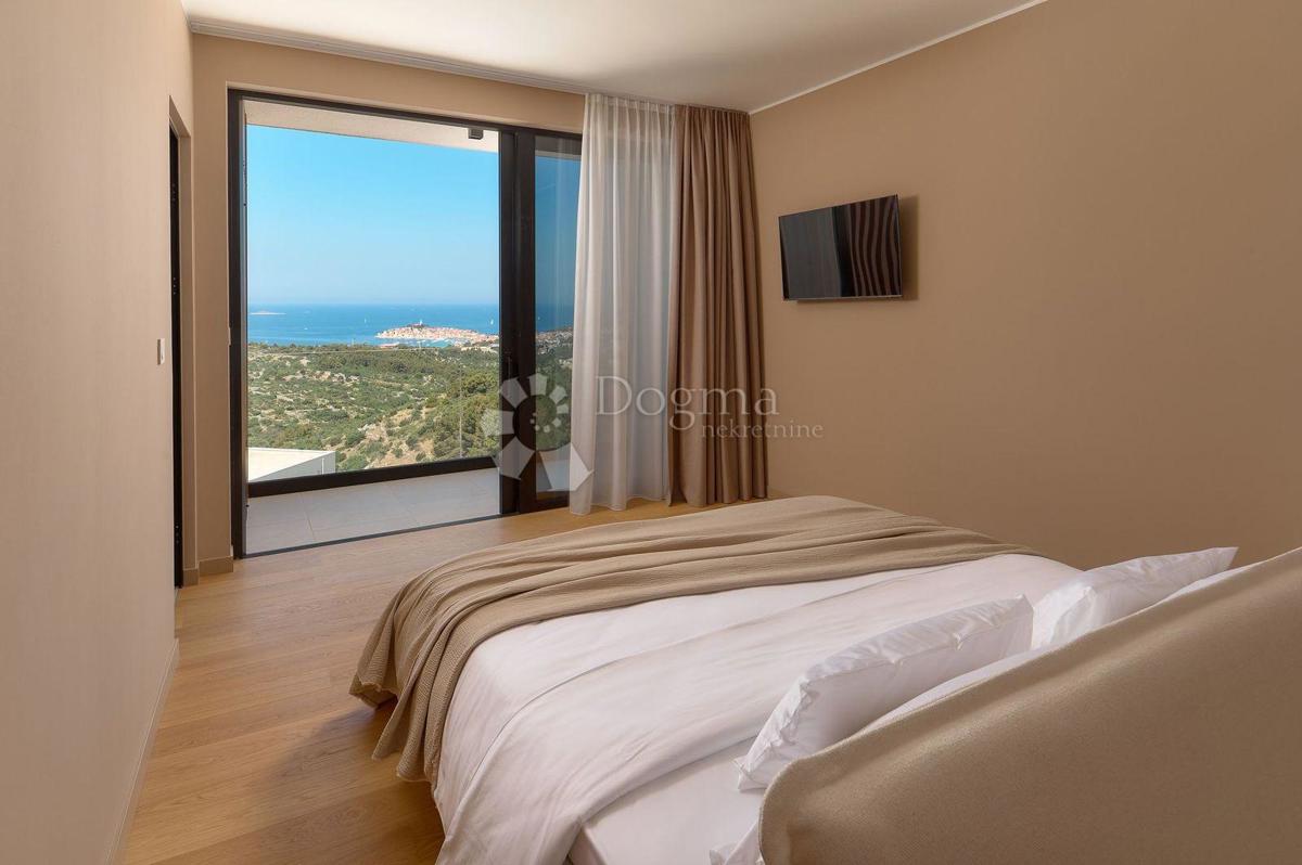 PRIMOŠTEN - UNA VILLA CHE TI LASCERÀ SENZA FIATO