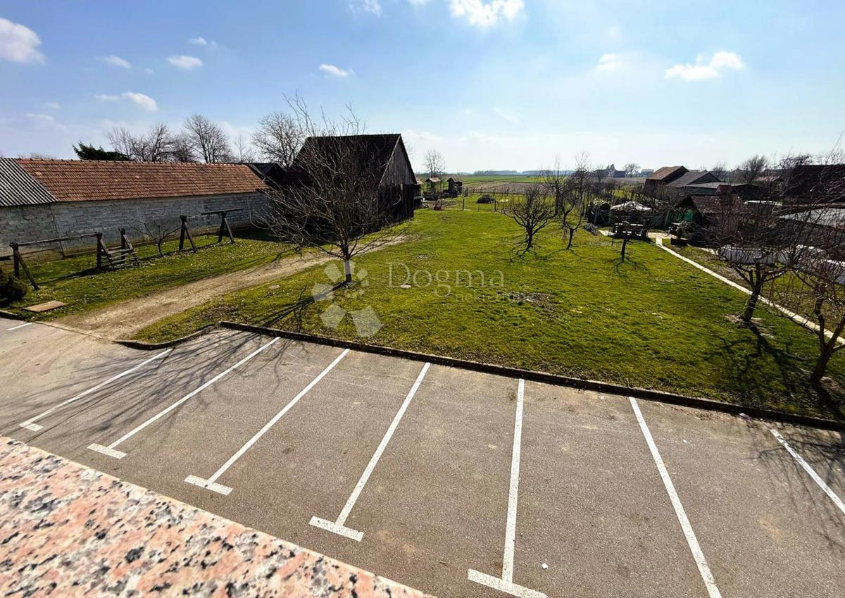 Locale commerciale Sivica, Podturen, 2.744m2
