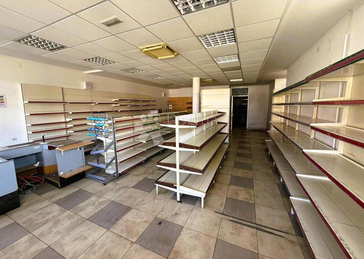 Locale commerciale Sivica, Podturen, 2.744m2