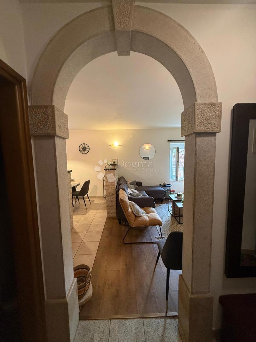 ESCLUSIVO! APPARTAMENTO DI CLASSE A 500 M DAL CENTRO DI PISINO!