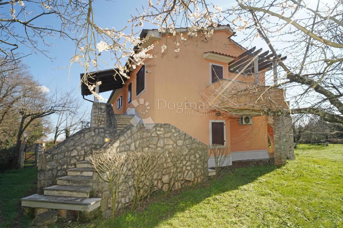 Casa Brtonigla, Brtonigla, Brtonigla, Istarska županija, 230m2