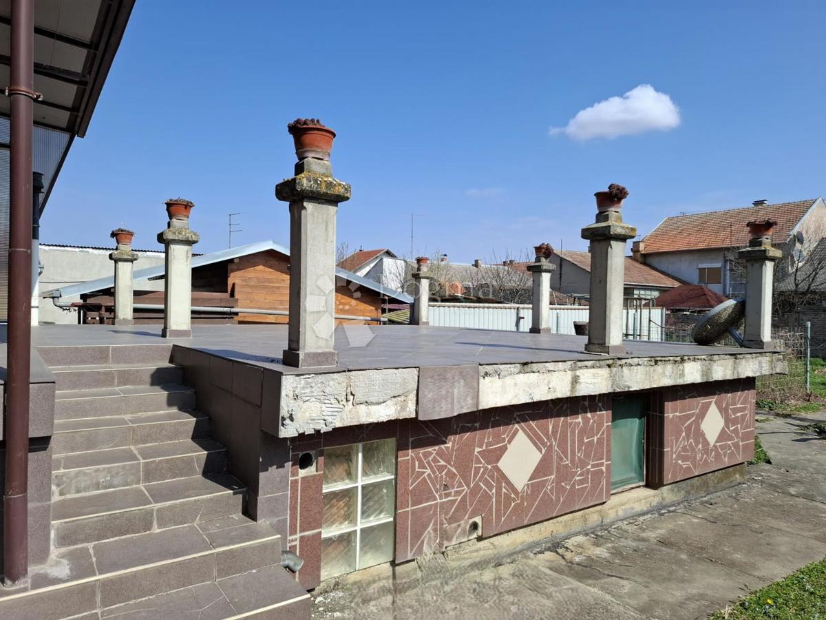 Casa Vatrogasno naselje, Osijek, 158m2