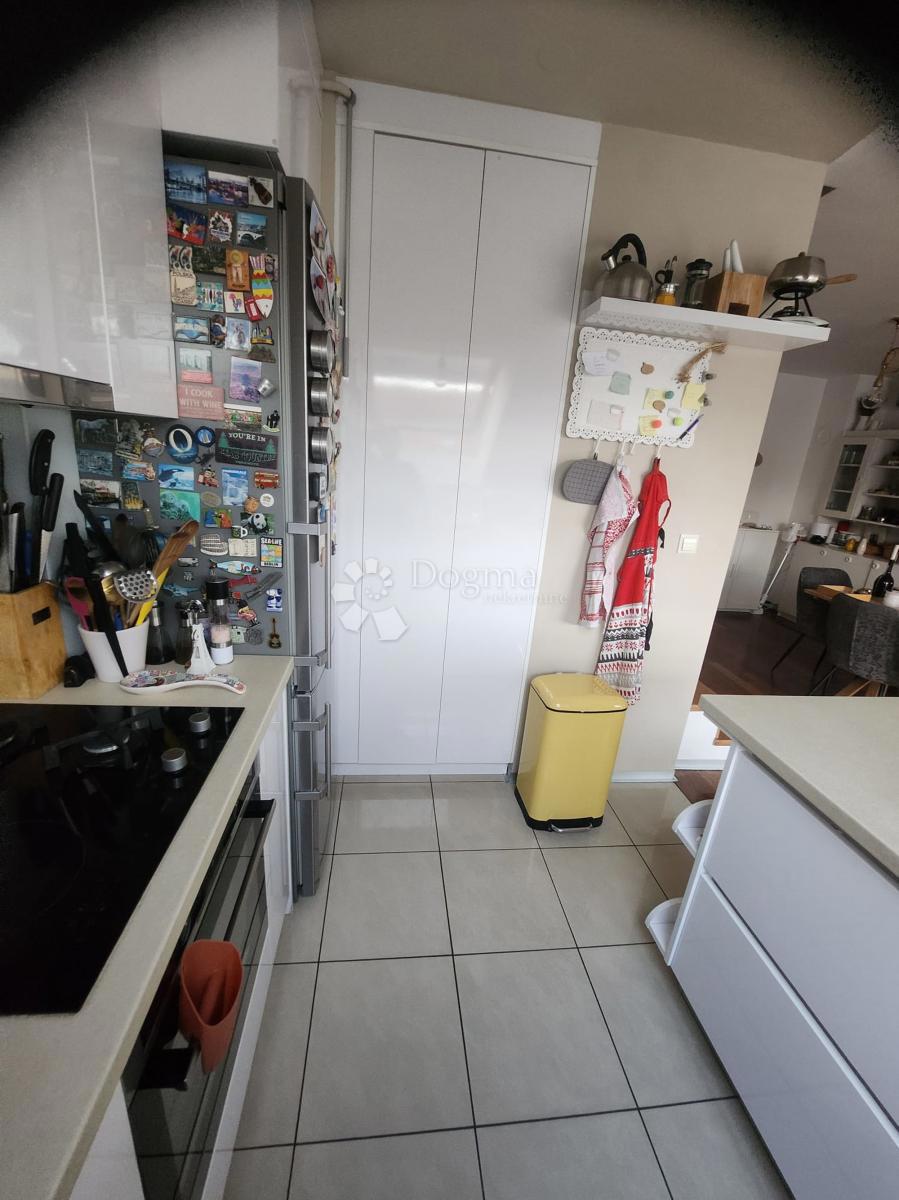 Allogio Prečko, Trešnjevka - Jug, 182,14m2