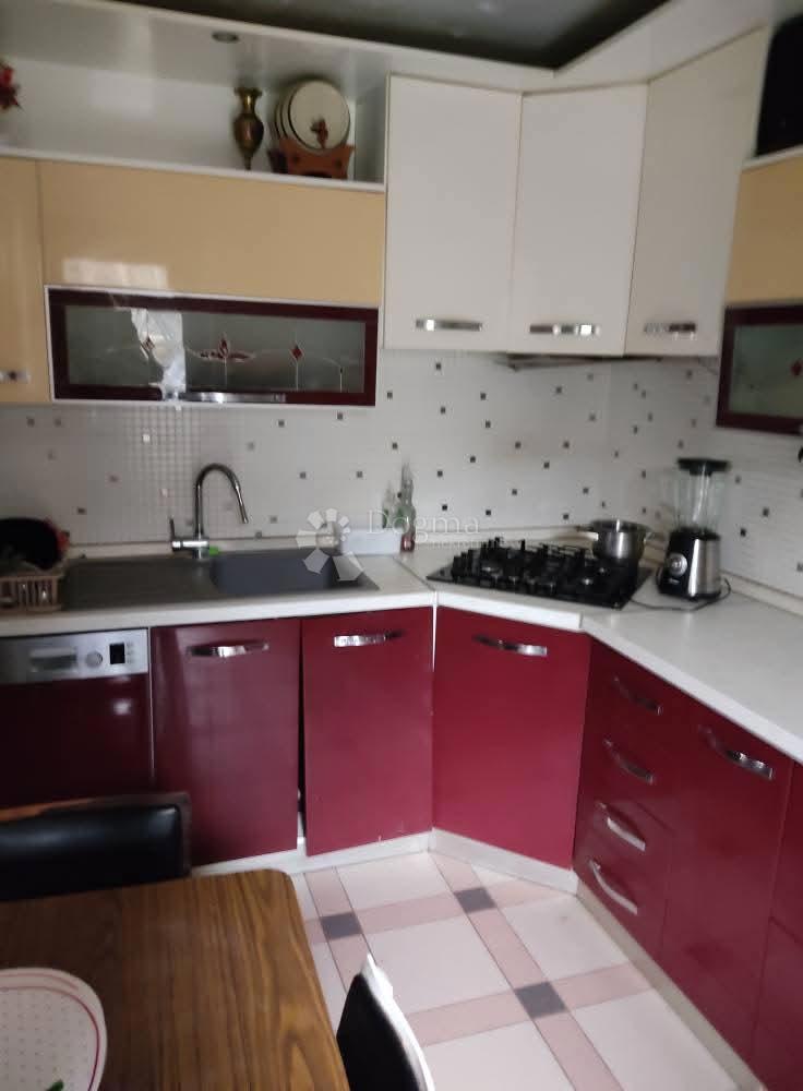 Casa Perjavica, Podsused - Vrapče, 240m2