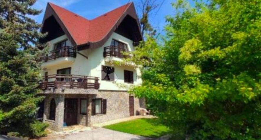 Casa Perjavica, Podsused - Vrapče, 240m2