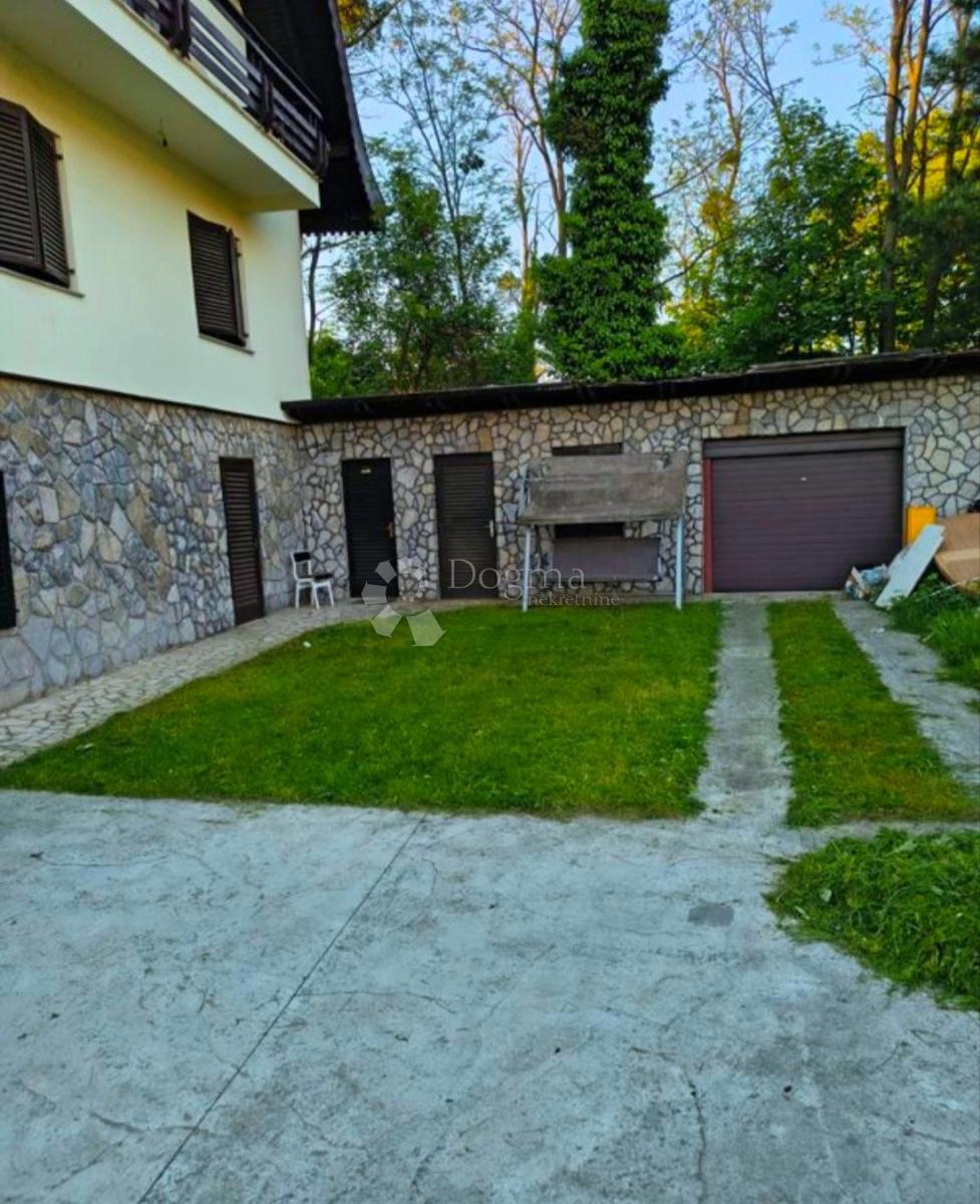 Casa Perjavica, Podsused - Vrapče, 240m2
