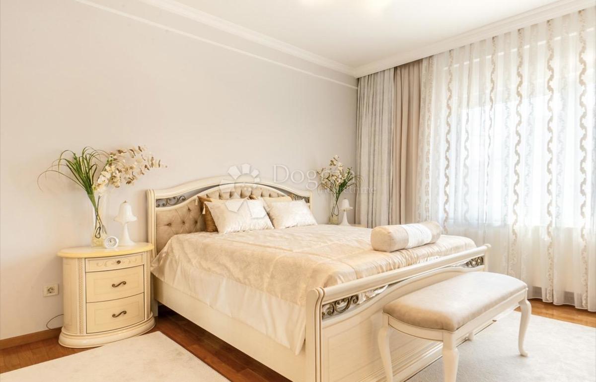 Casa Gornja Dubrava, 321,09m2