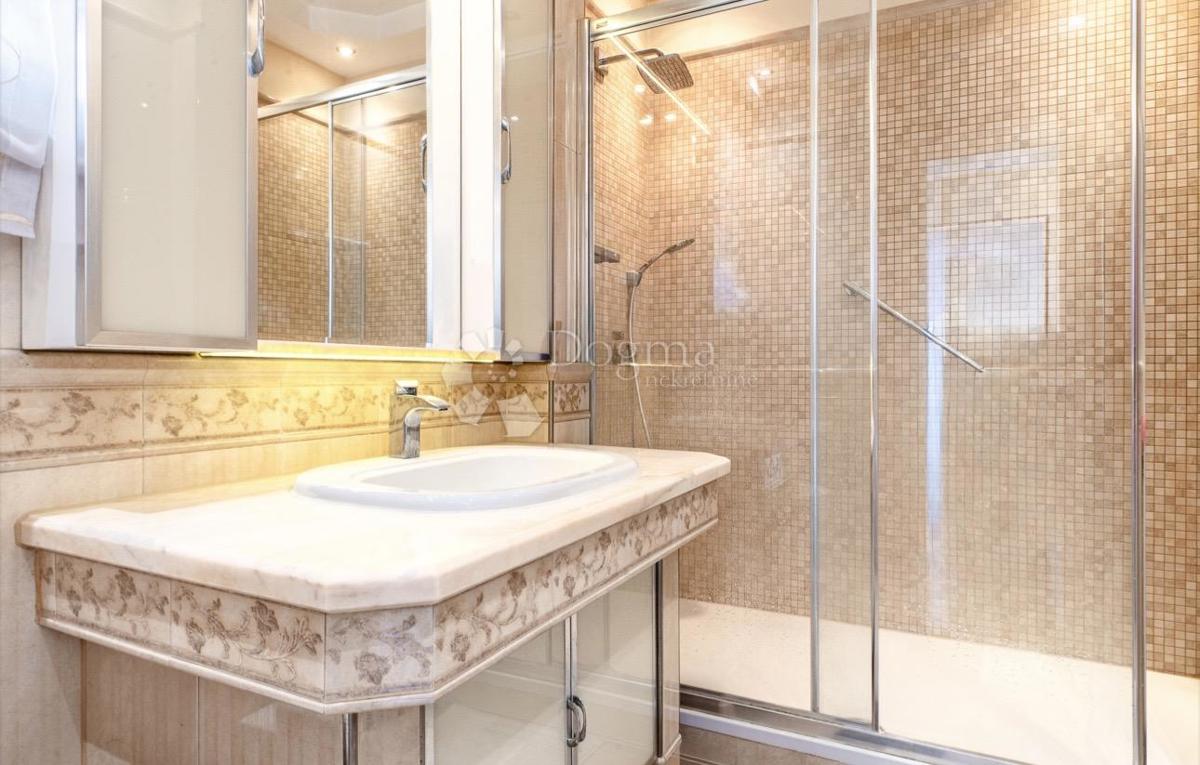 Casa Gornja Dubrava, 321,09m2