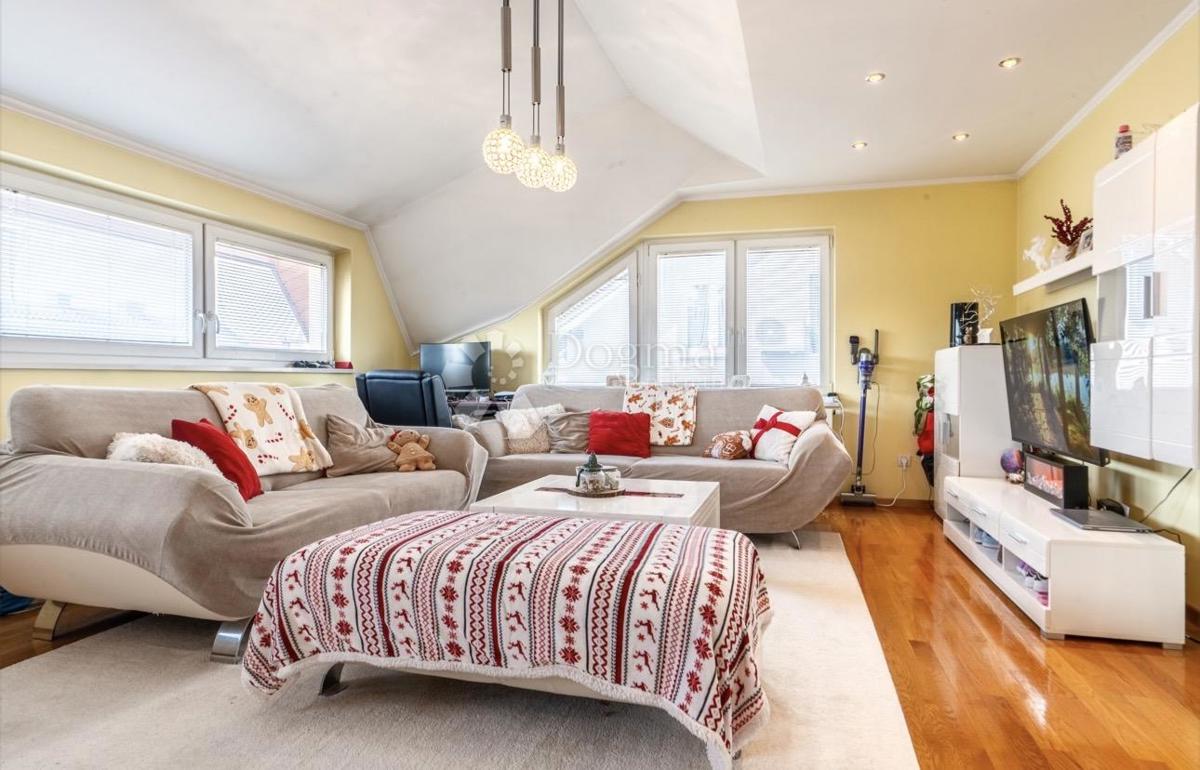 Casa Gornja Dubrava, 321,09m2