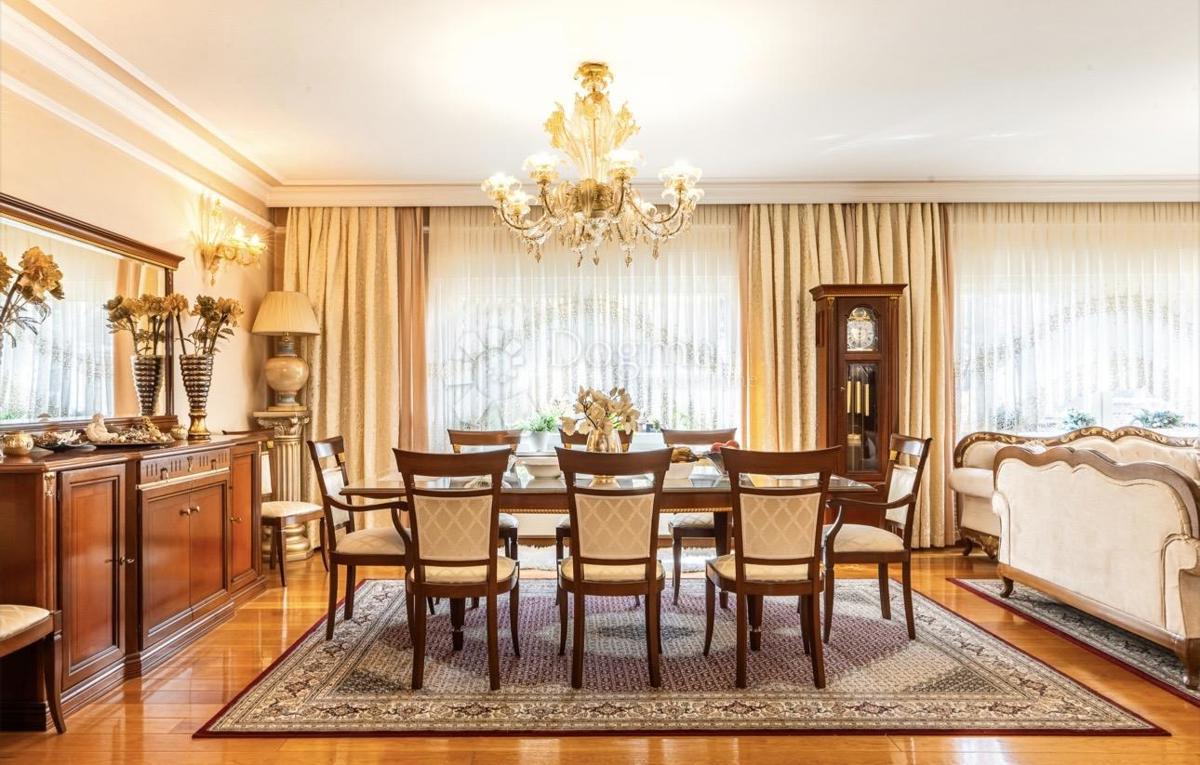 Casa Gornja Dubrava, 321,09m2