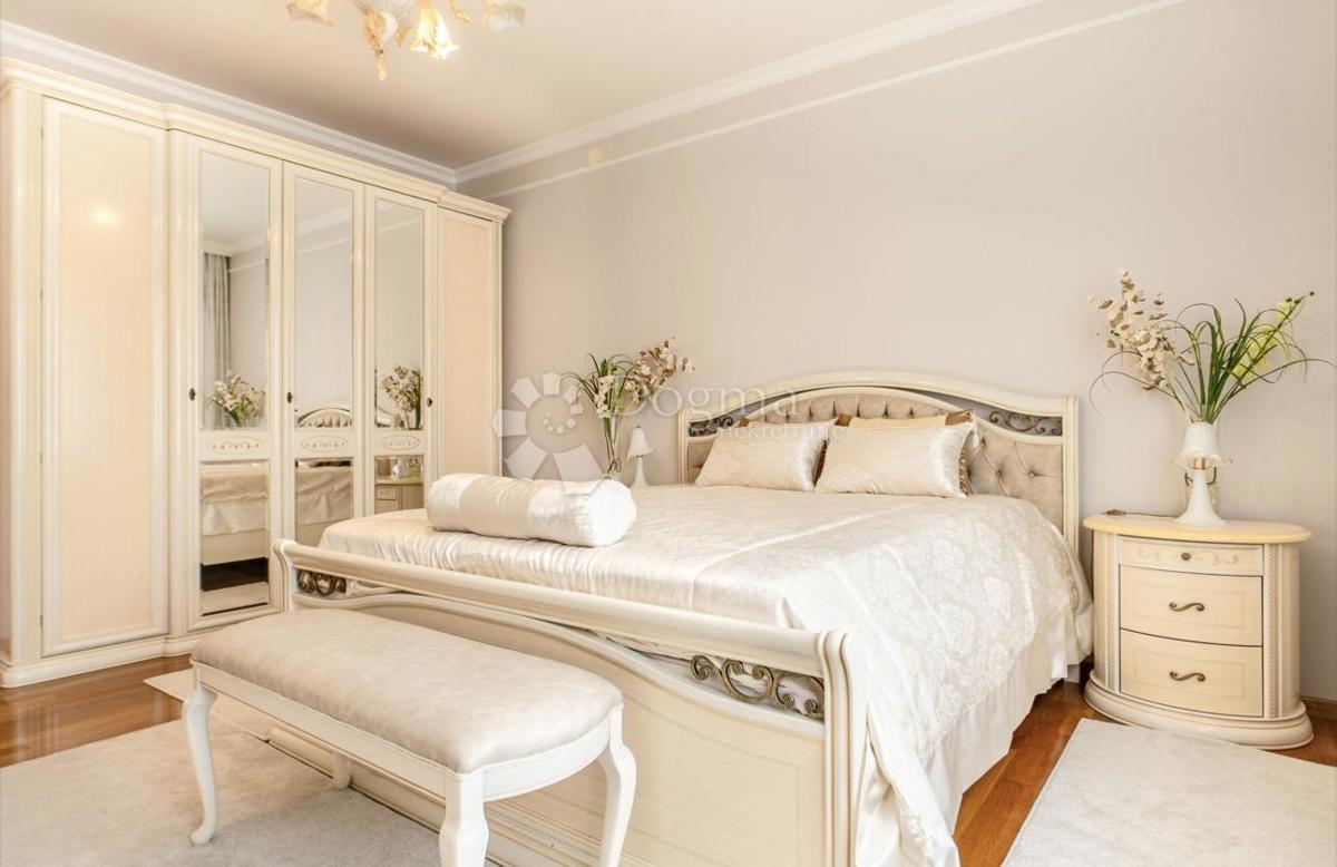 Casa Gornja Dubrava, 321,09m2