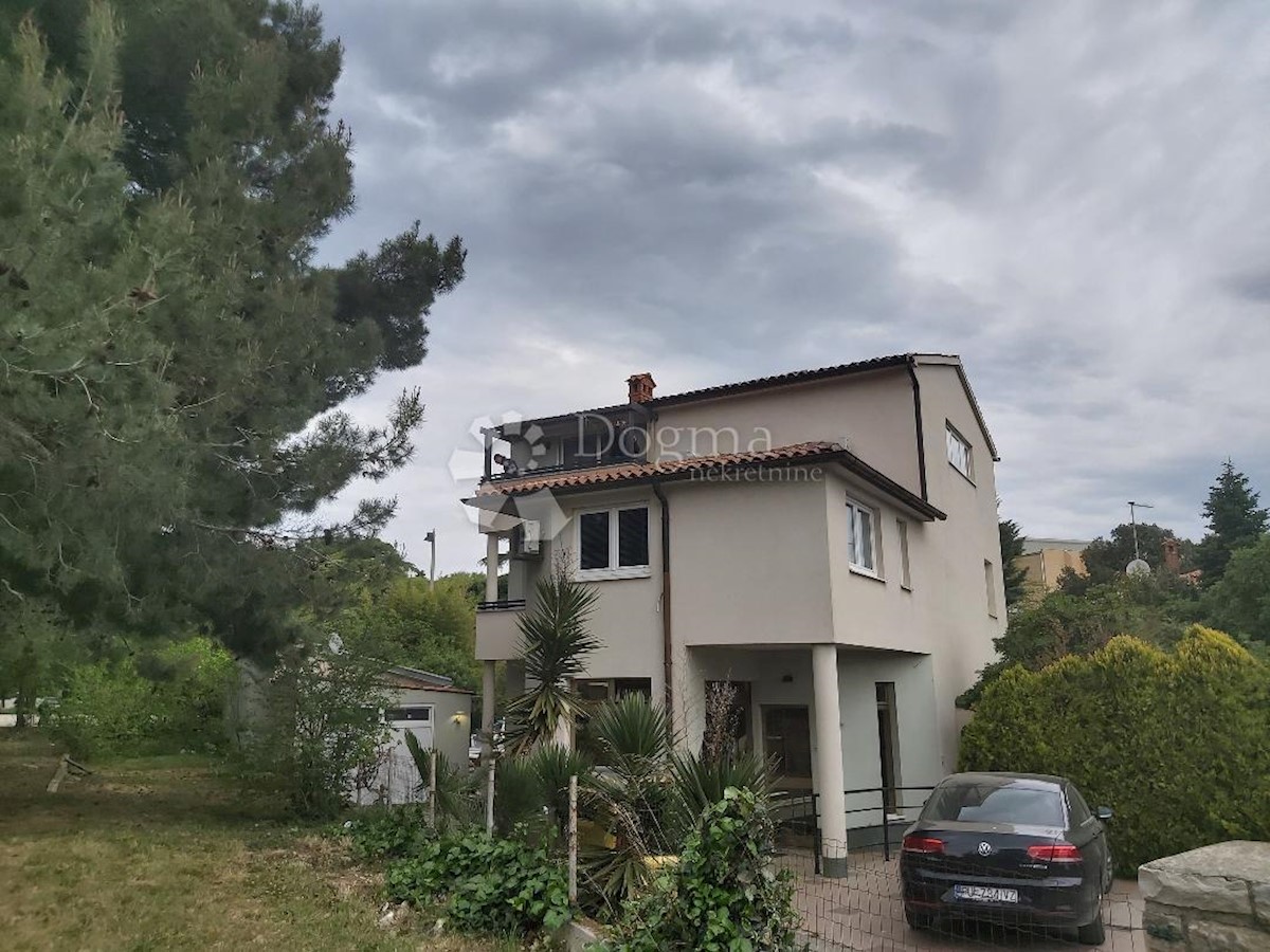 Casa Centar, Pula, 450m2