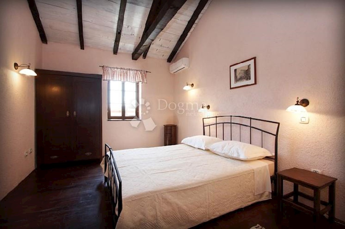 Casa Stari Pazin, Pazin, 430m2