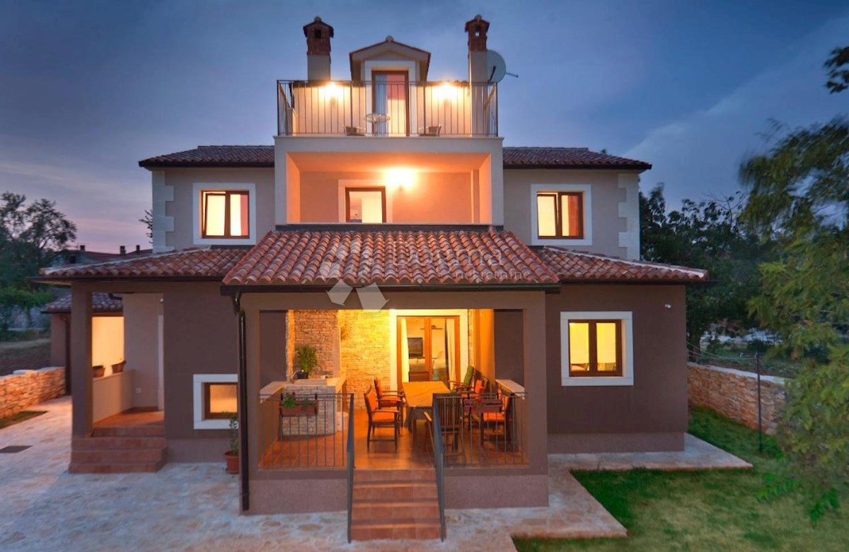 Casa Cukrići, Svetvinčenat, 240m2