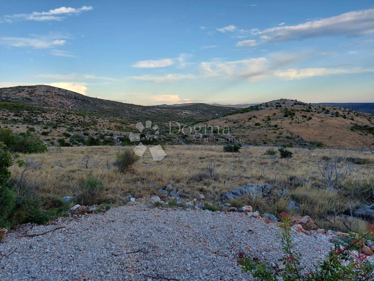 Terreno Jarebinjak, Rogoznica, 11.700m2