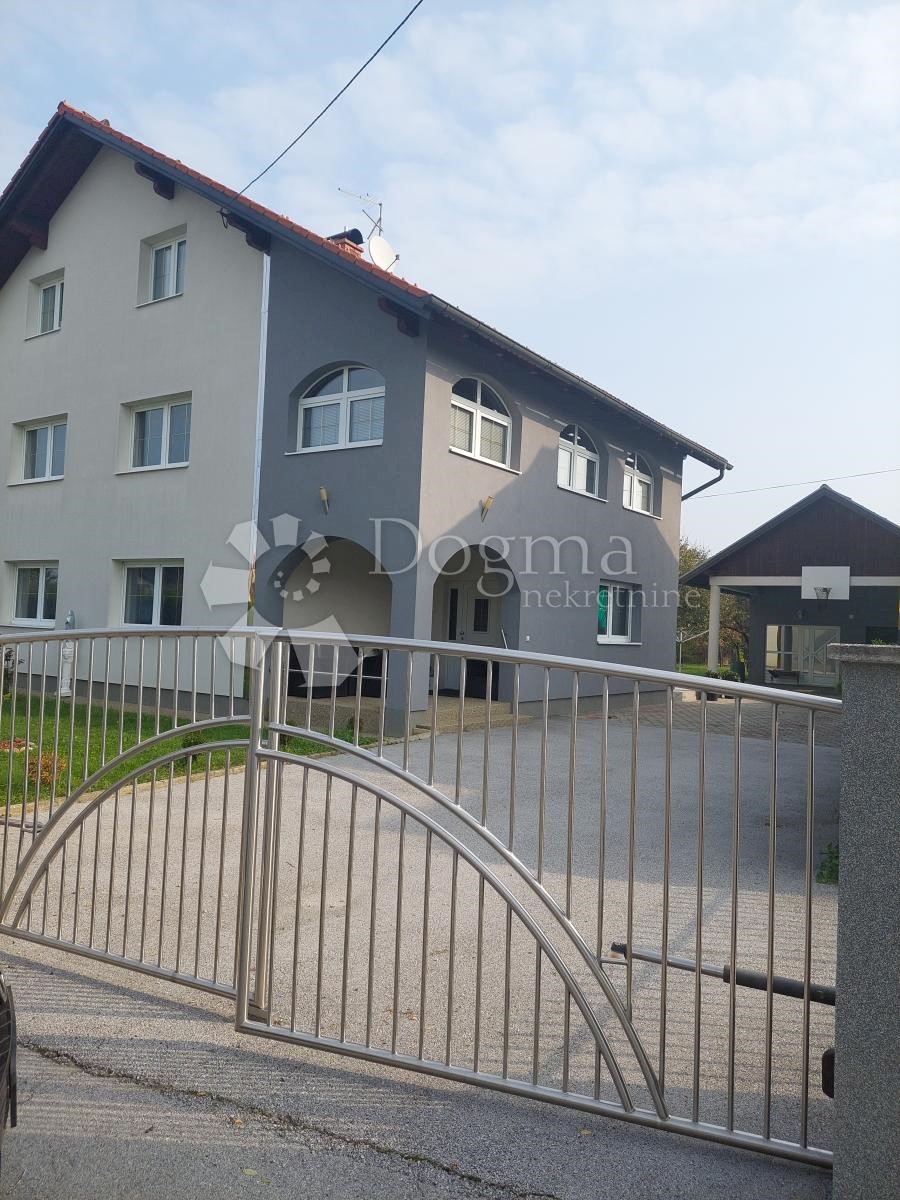 Casa Gornji Kneginec, 375m2