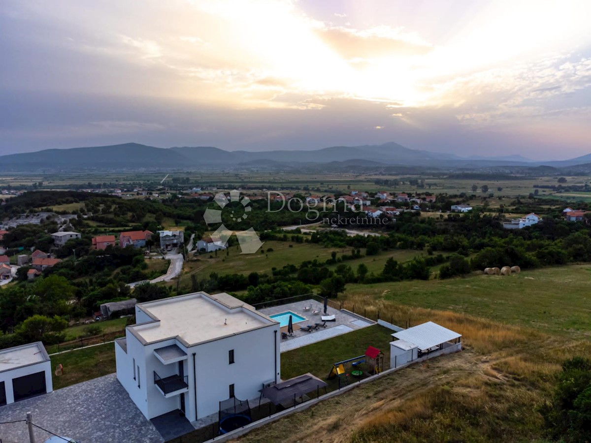 Casa Gala, Otok, 270m2