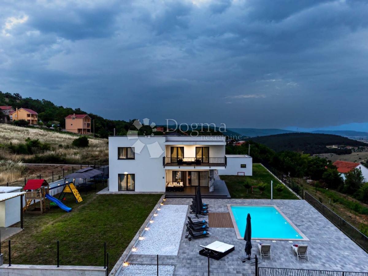 Casa Gala, Otok, 270m2