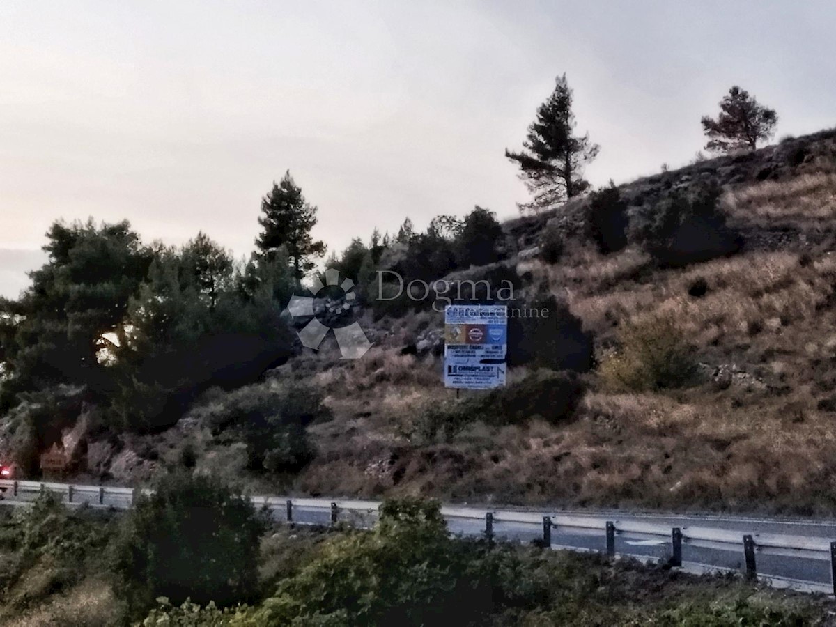 Terreno Stanići, Omiš, 2.700m2