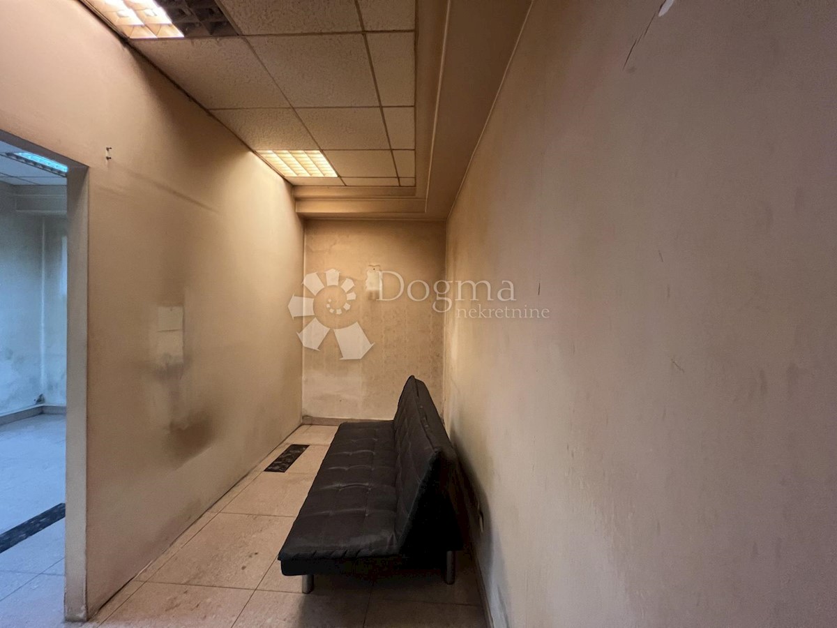 Locale commerciale Donji grad, Donji Grad, Petrinjska, 29,84m2