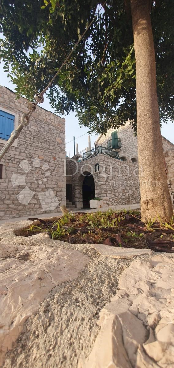 Casa Kaprije, Šibenik - Okolica, 110m2