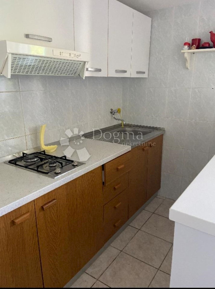 Casa Donji Karin, Benkovac, 150m2