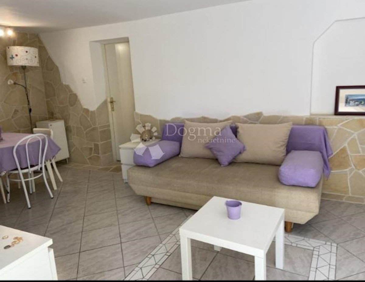 Casa Donji Karin, Benkovac, 150m2