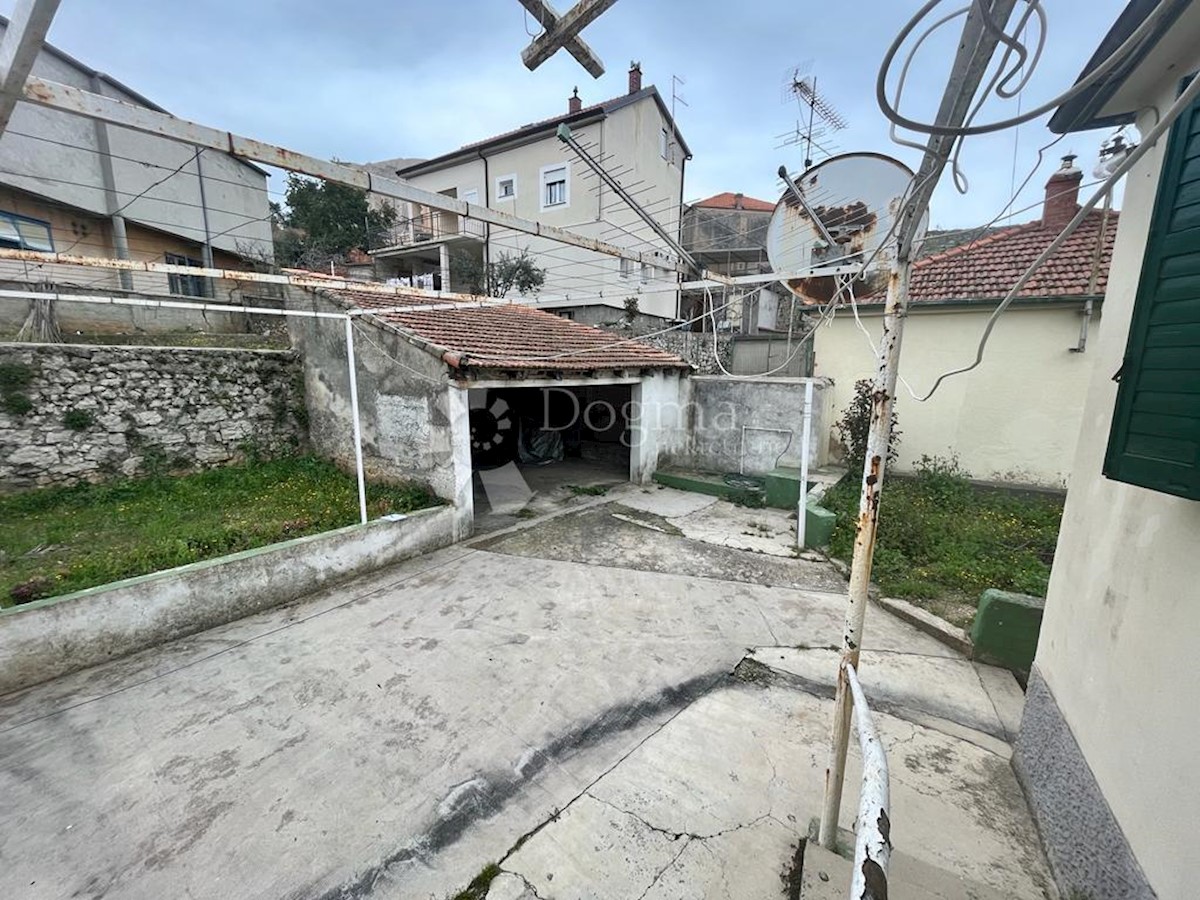 ŠIBENIK - CASE VICINE AL MARE E AL CENTRO CITTÀ