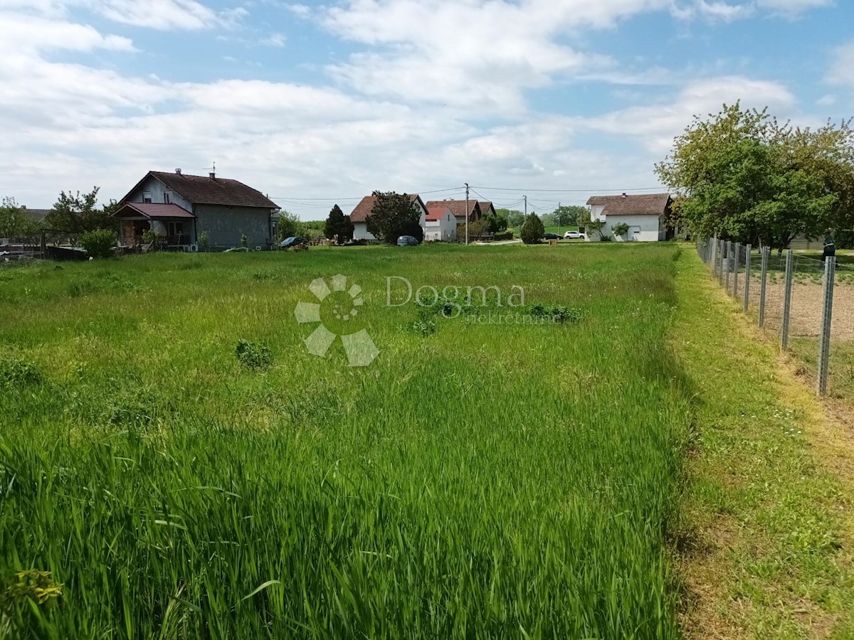 Terreno Bilje, 900m2