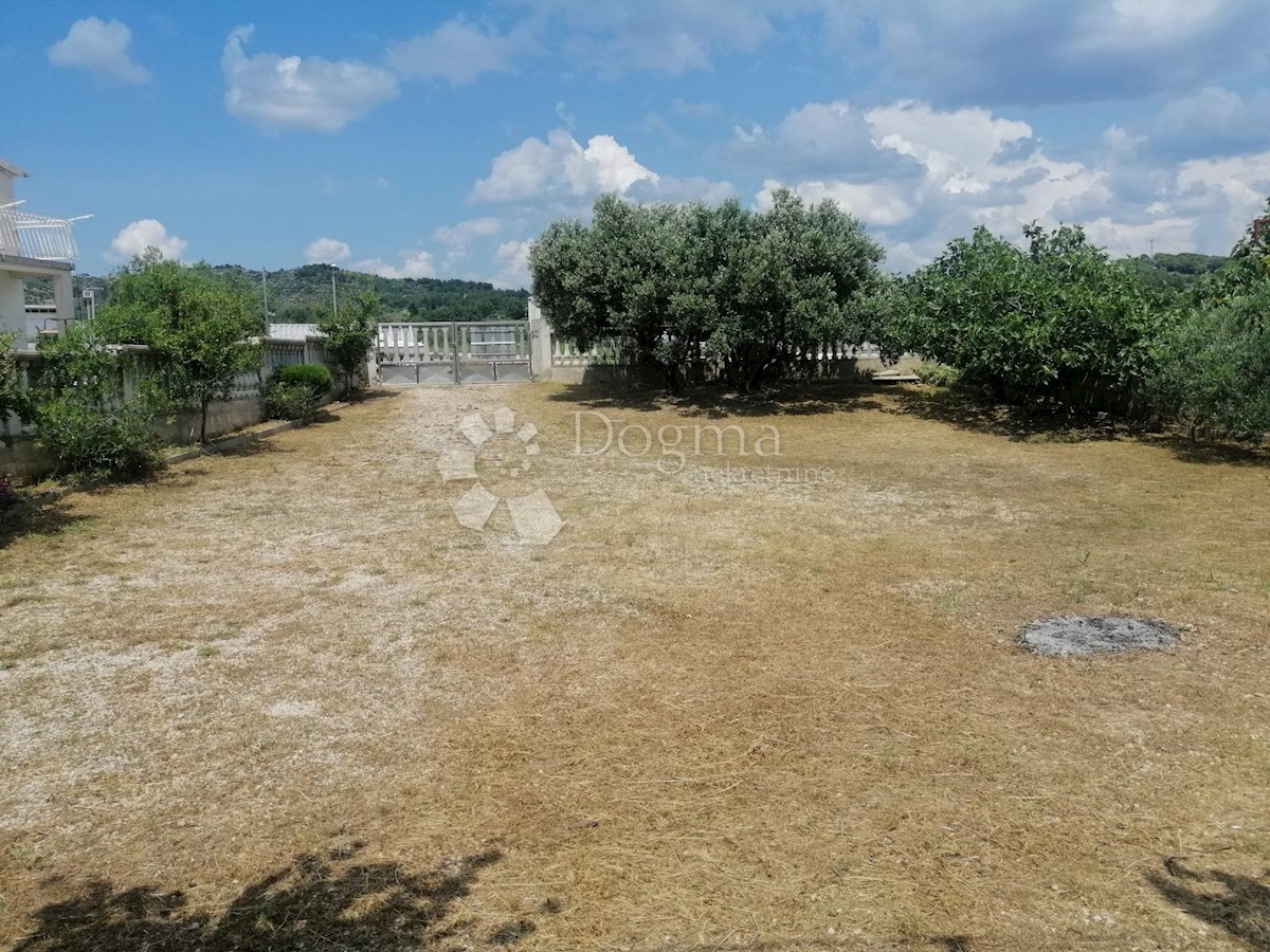 Terreno Tribunj, 418m2