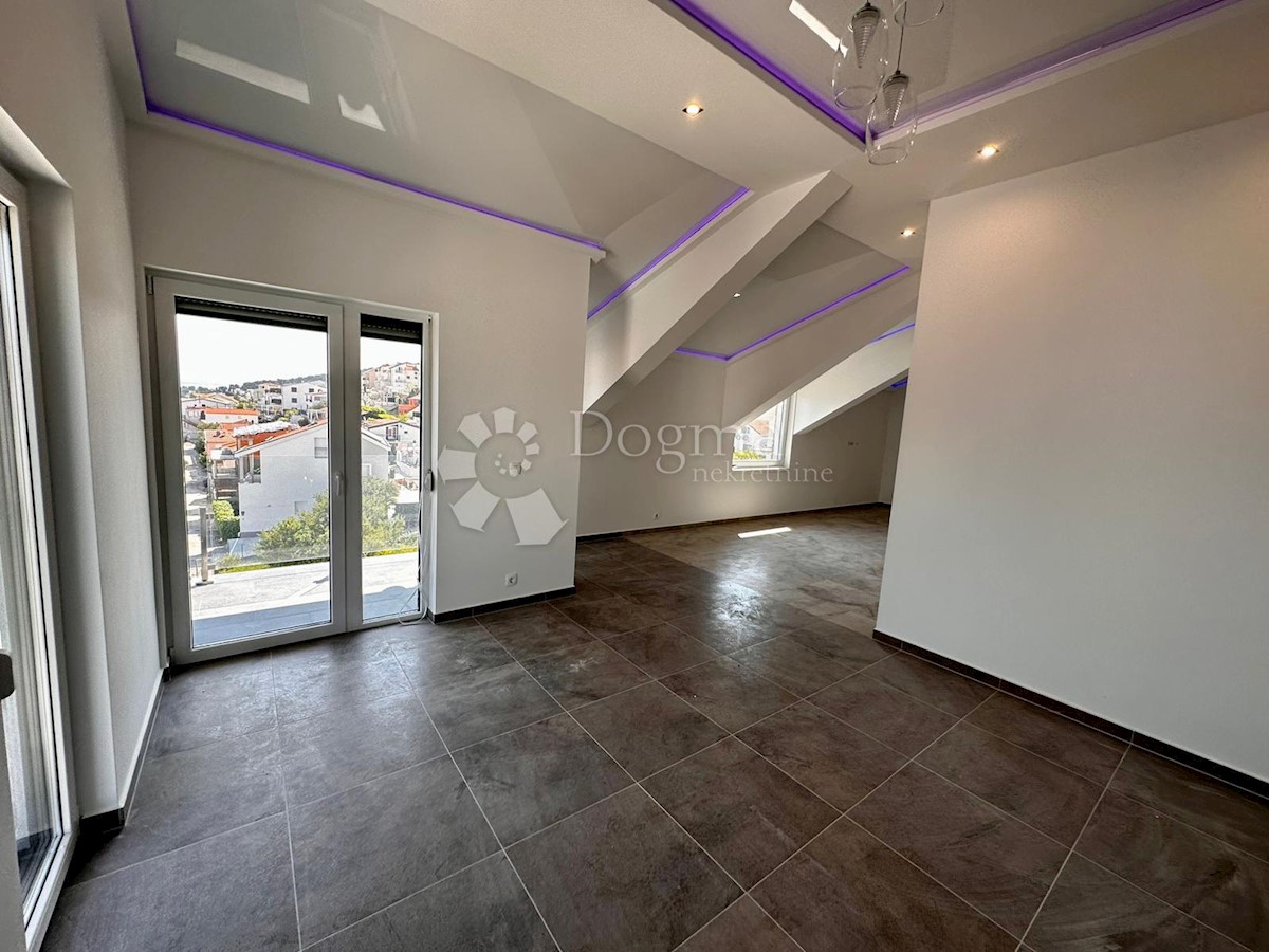 Allogio Mastrinka, Trogir - Okolica, 117m2